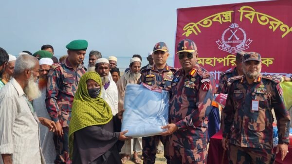 বিজিবি মহাপরিচালকের মিয়ানমার সীমান্ত পরিদর্শন