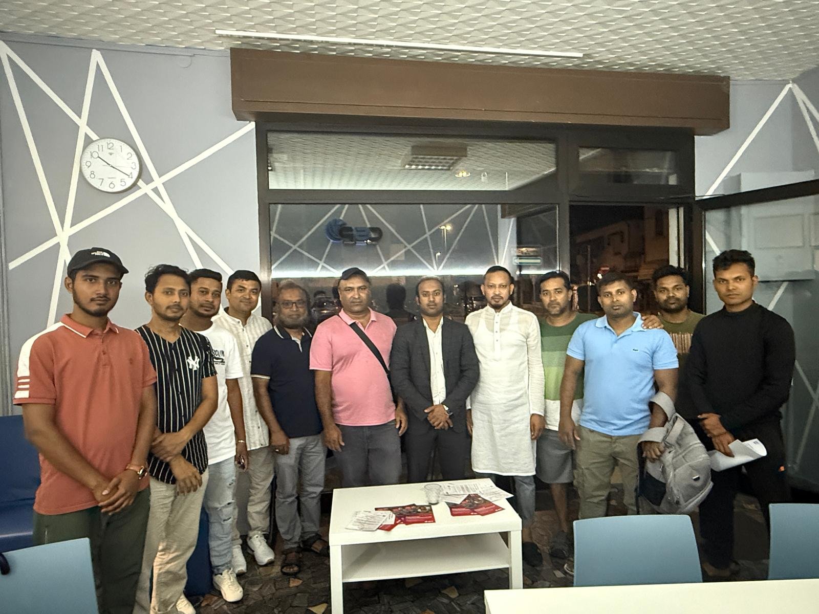 ইতালিতে কনসুলেট জেনারেলের সঙ্গে এনসিপি ডায়াস্পরা অ্যালায়েন্সের সৌজন্য সাক্ষাৎ এবং প্রবাসীদের বিভিন্ন দাবি আদায়ে স্মারকলিপি প্রদান