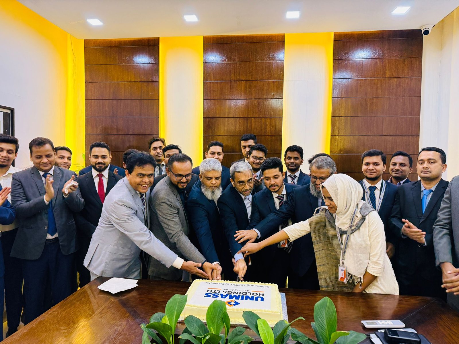 ইউনিমাস হোল্ডিংসের সফলতার ১৬ বছর উদযাপন