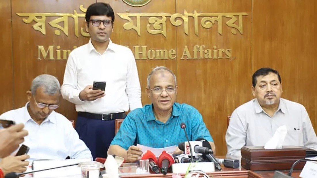 বিগত তিন নির্বাচনের কেউ এবার দায়িত্বে থাকবেন না: স্বরাষ্ট্র উপদেষ্টা