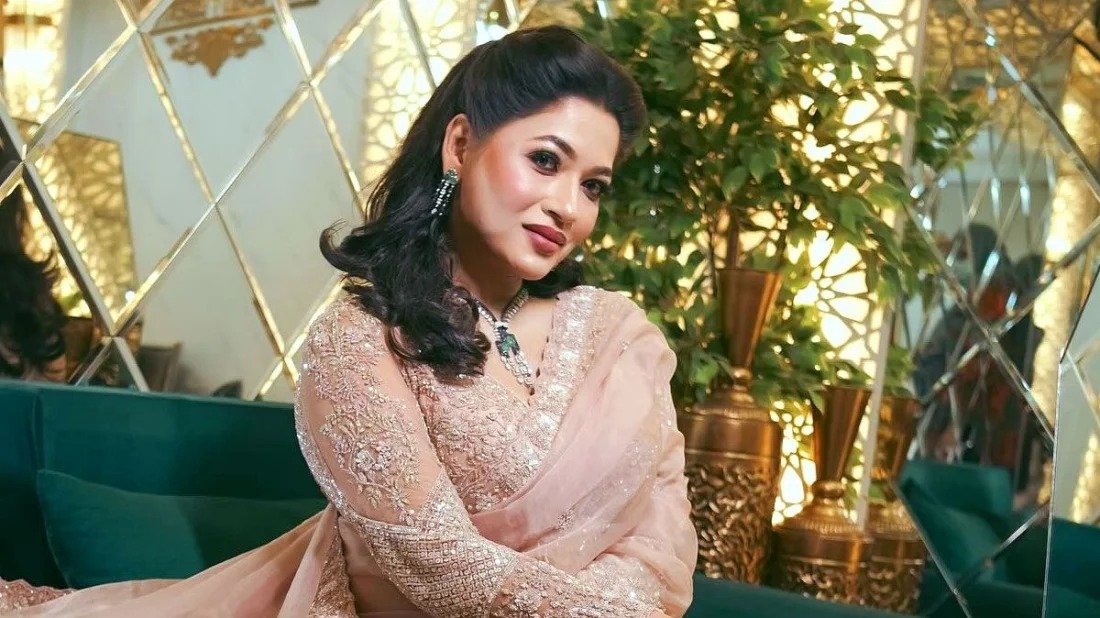 দেশ ছাড়ার বিষয়ে মুখ খুললেন বাঁধন