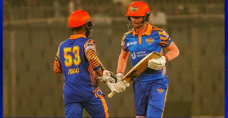 বিফলে পেরেরার লড়াকু সেঞ্চুরি, টানা দ্বিতীয় জয় খুলনার