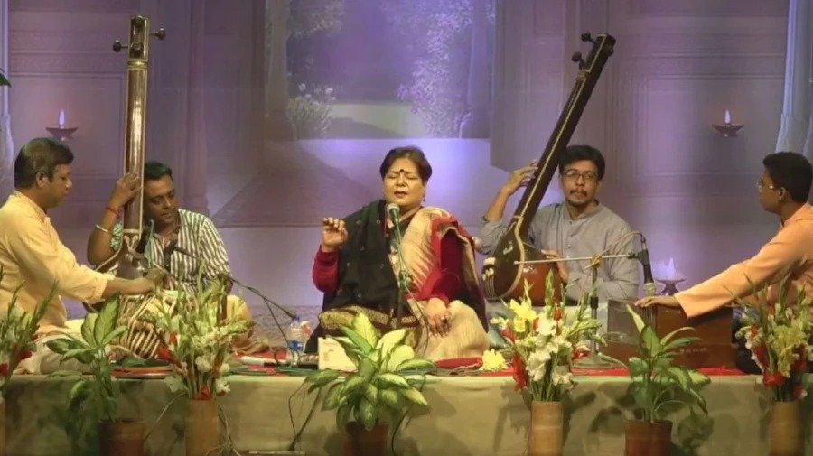 সাংস্কৃতিক আয়োজনে ফিরল ছায়ানট